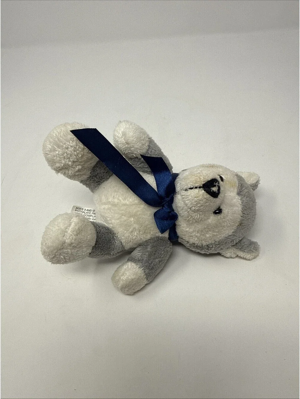 N/A plush bow